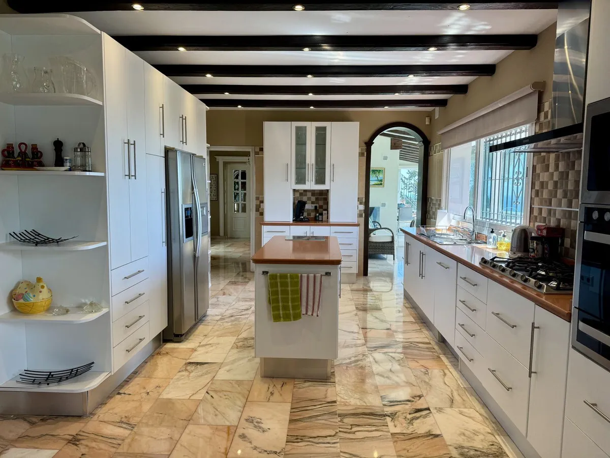 77f8d24f-e00b-4f45-a221-766b2d5b2d87