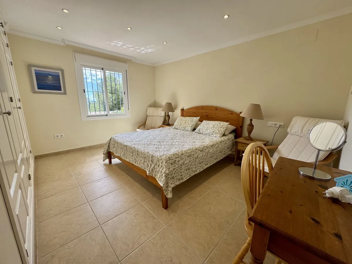 8467a9d4-8ab1-4199-a8c8-c2f20fd6dd3f