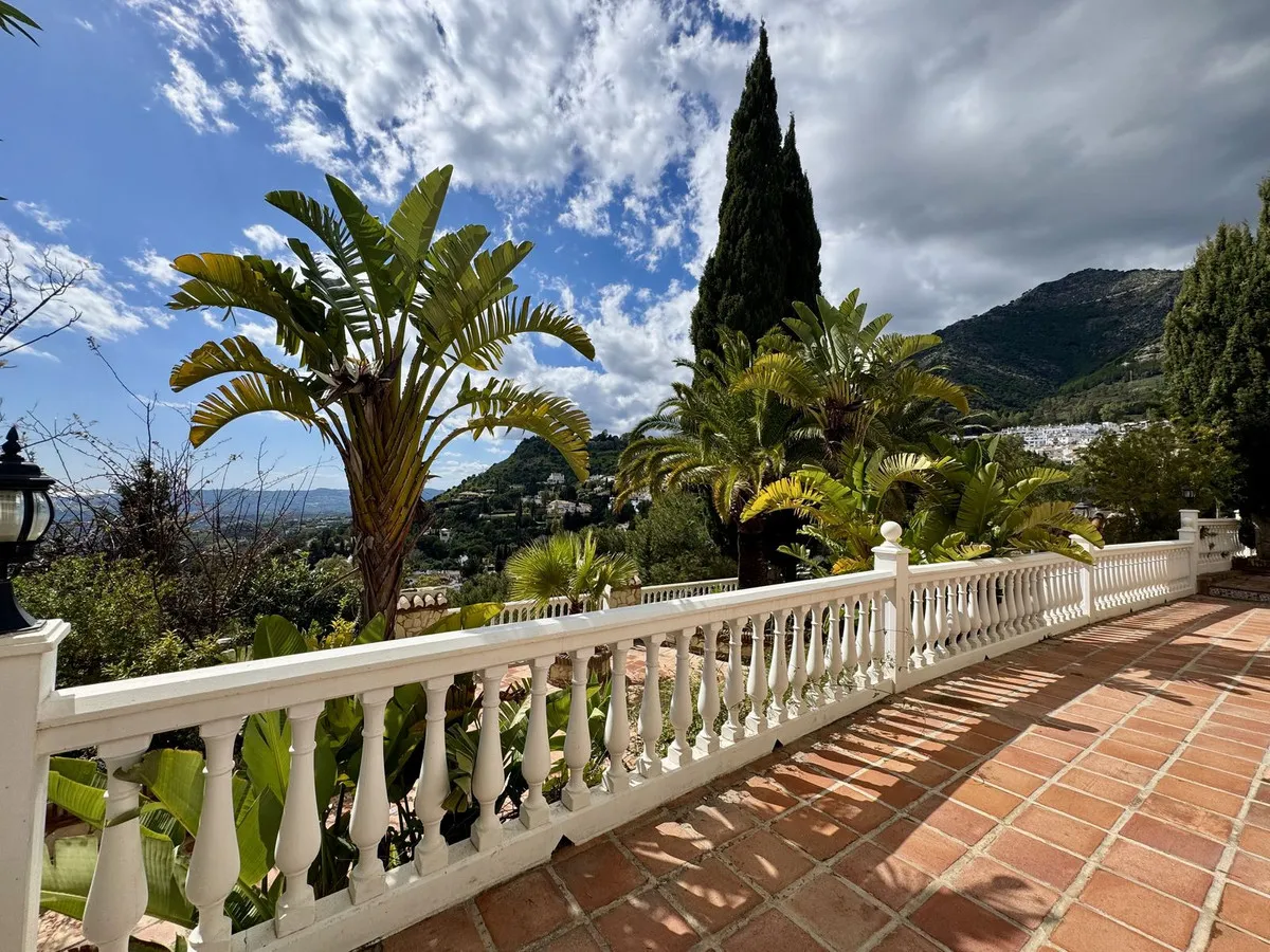 9892300e-1d3a-40d8-827d-e0b9d4eb5700