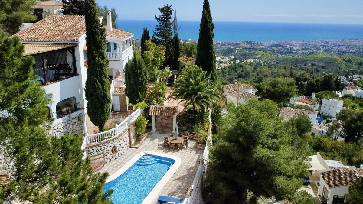 c48854dc-ab66-4d1a-bc4c-74a2d2af9a75