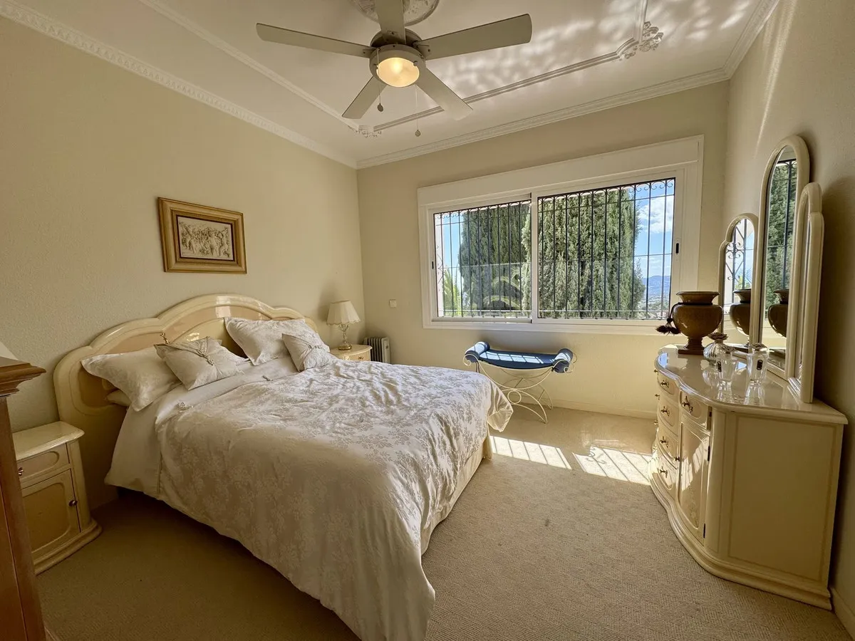 de9c1e17-a530-4e17-bbbe-6840cb4fa886