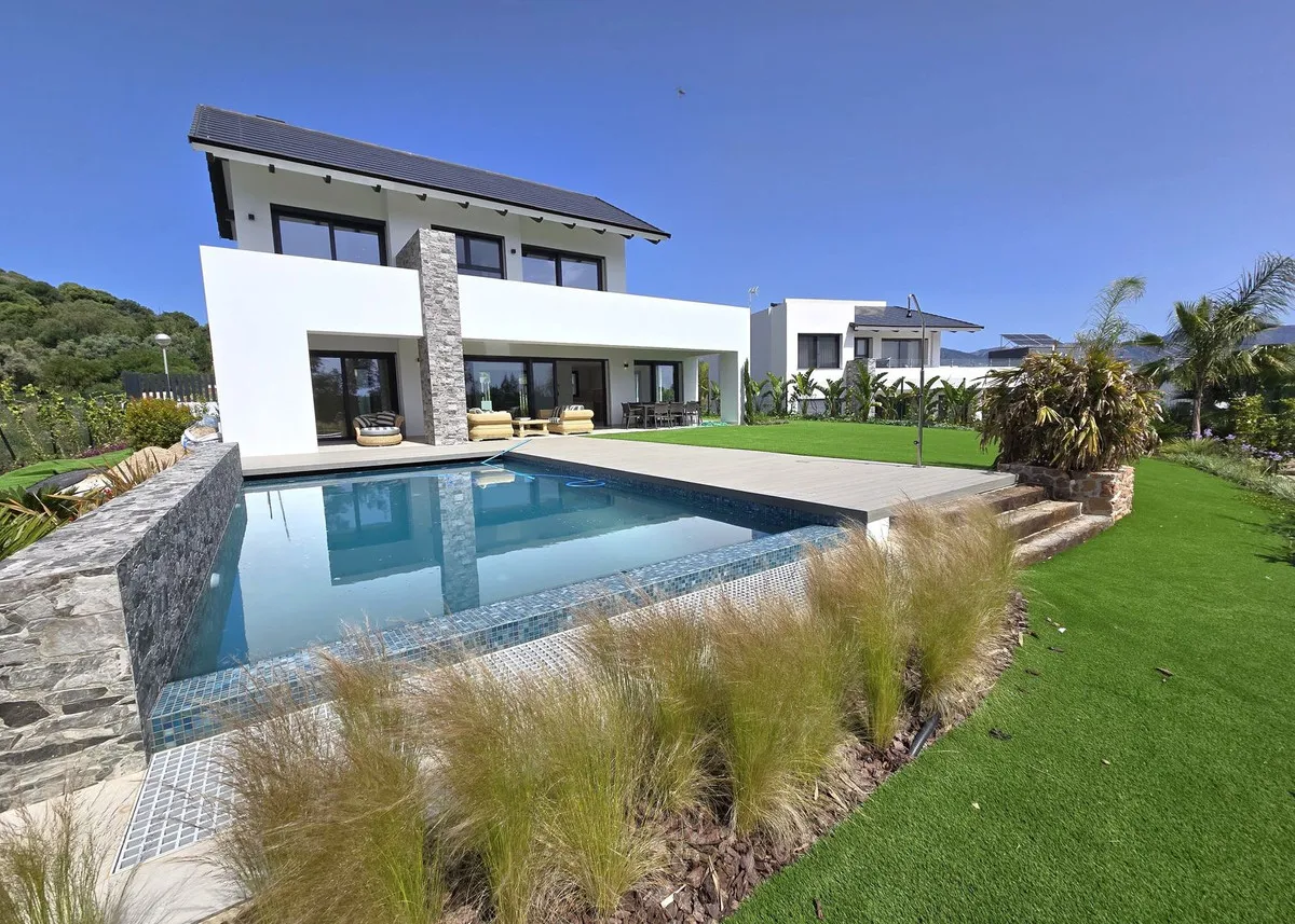 0dfe76ed-c151-4411-8cf0-15860718e1e4