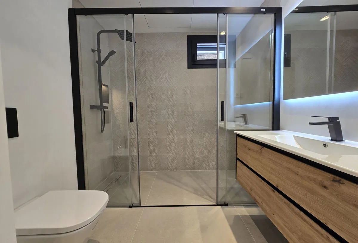 206b61e5-8320-4fd7-9f65-1ce13723dbd8