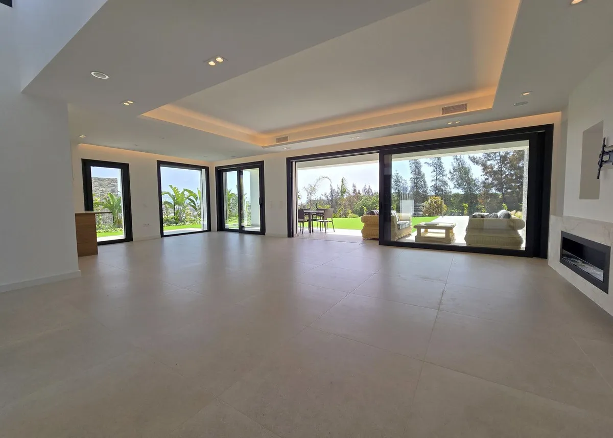 4c64b326-a451-423e-bff1-7eb6328fb18c