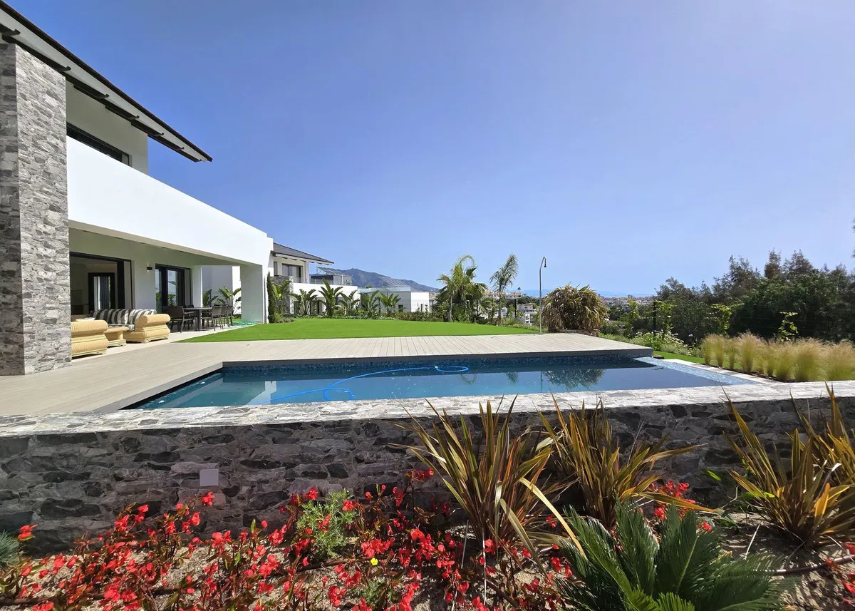 56579039-e2ff-499a-815b-0d9f09c667a9