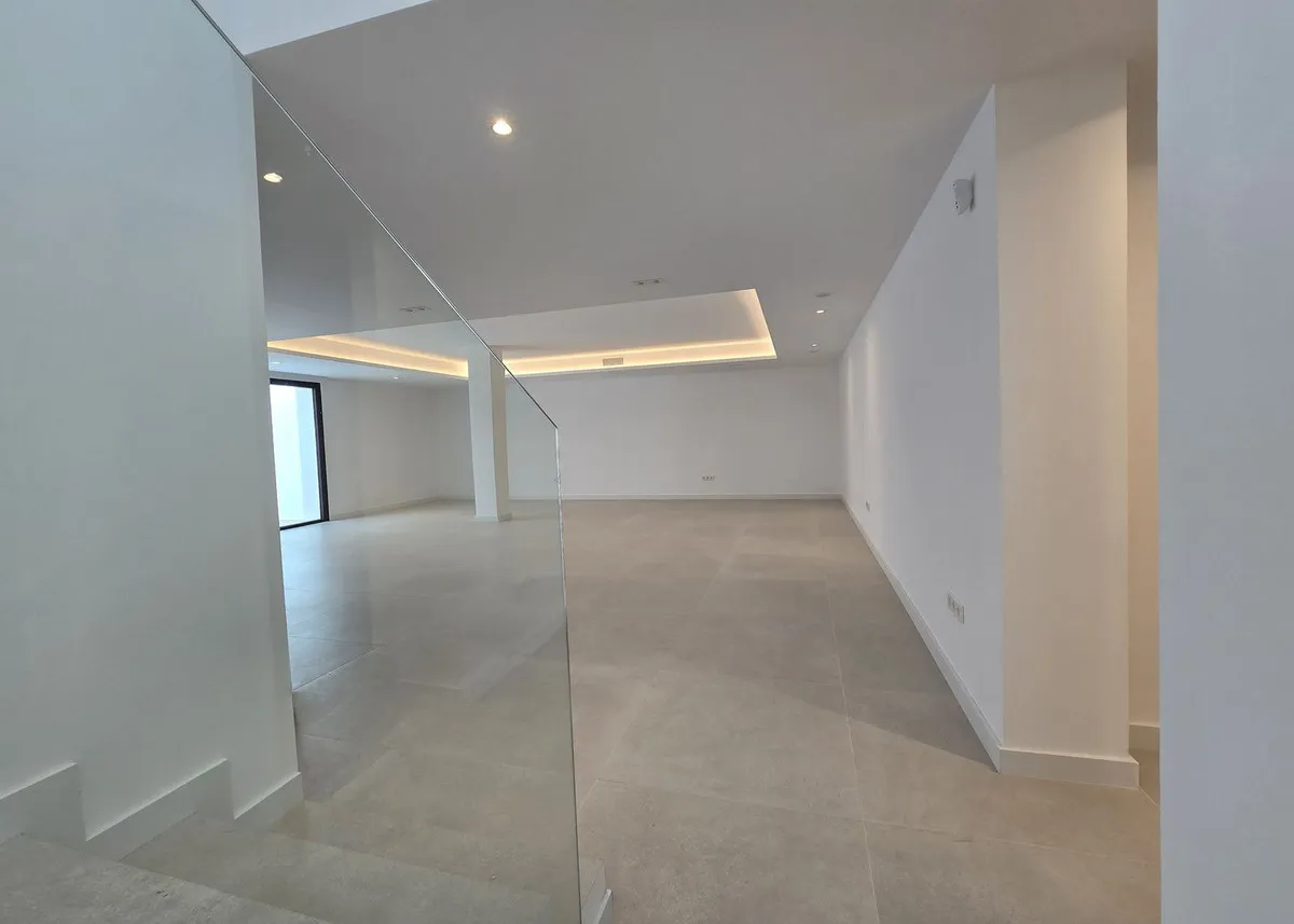 90fd75b9-96c6-4e71-b058-777395b80623