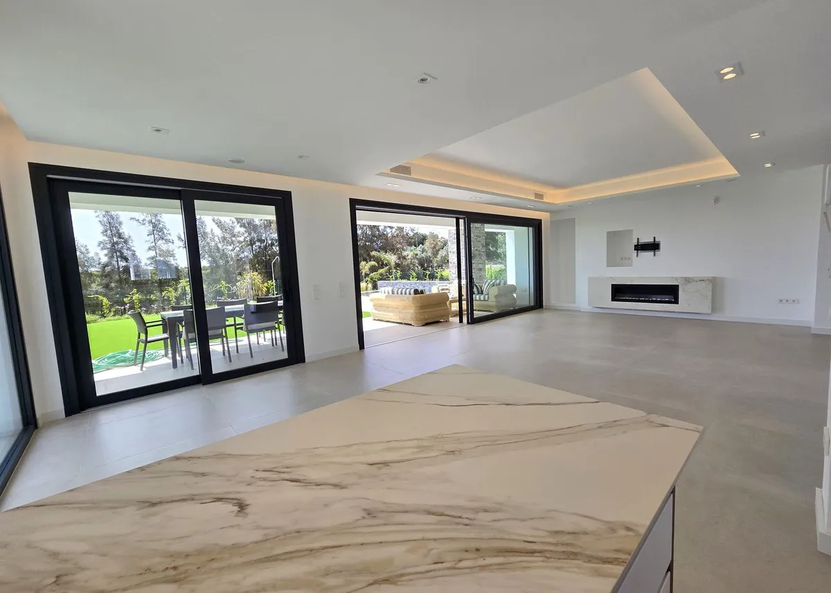 ad1bd30c-c774-4533-b0bb-4b771b82ee12