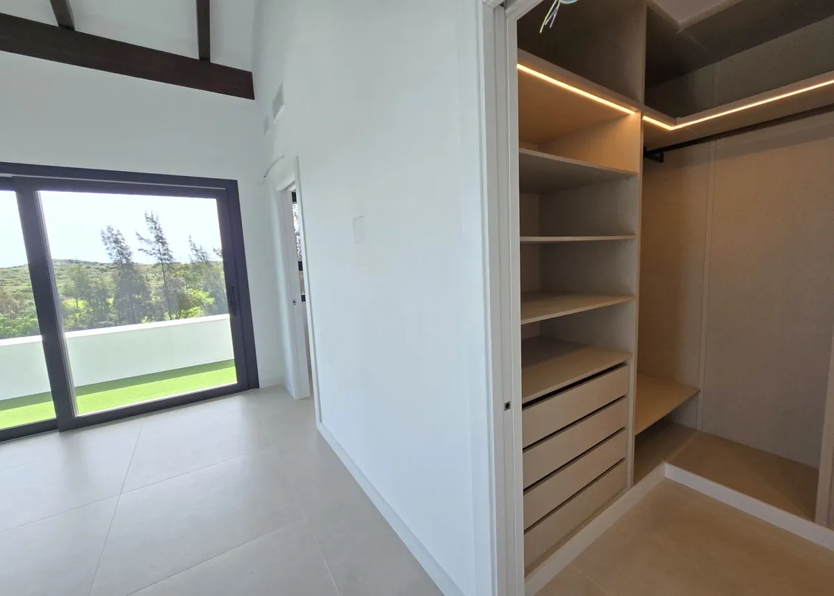 ea7373c3-ff78-4e19-85d0-35ccc5254e42