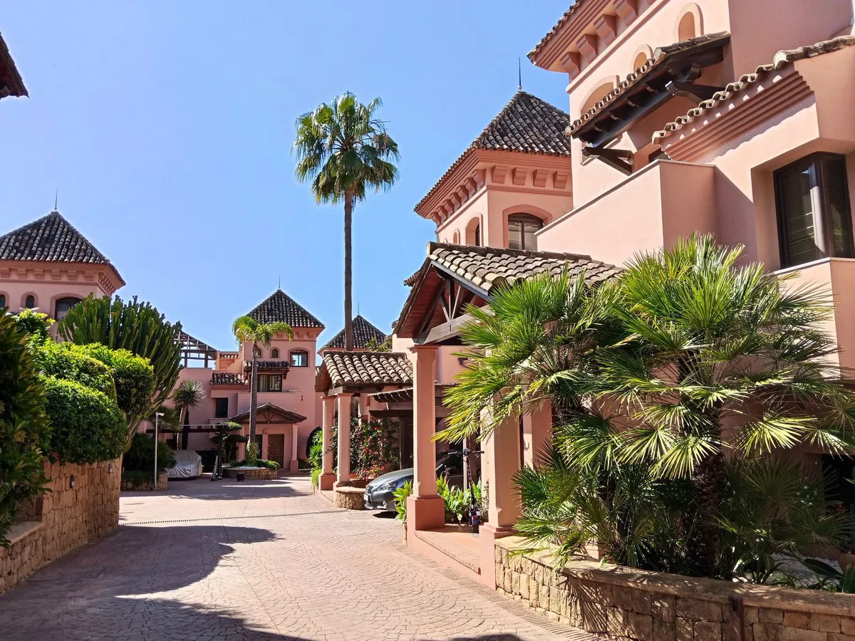 4fe2241f-badb-4d34-9278-dfe0b5bd674c