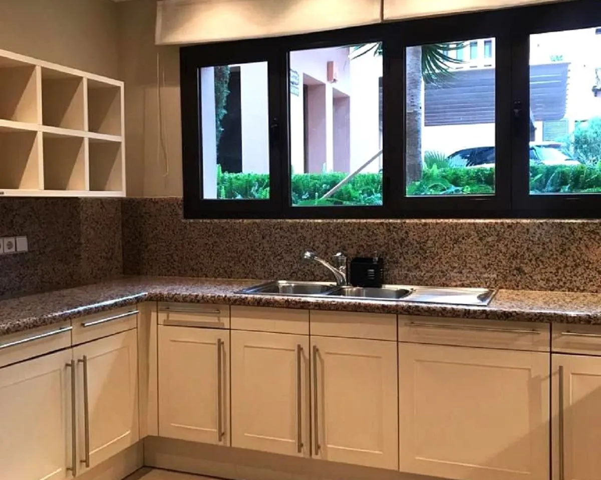 fac2fc15-68d1-4a04-8c89-32fd02fcddb5