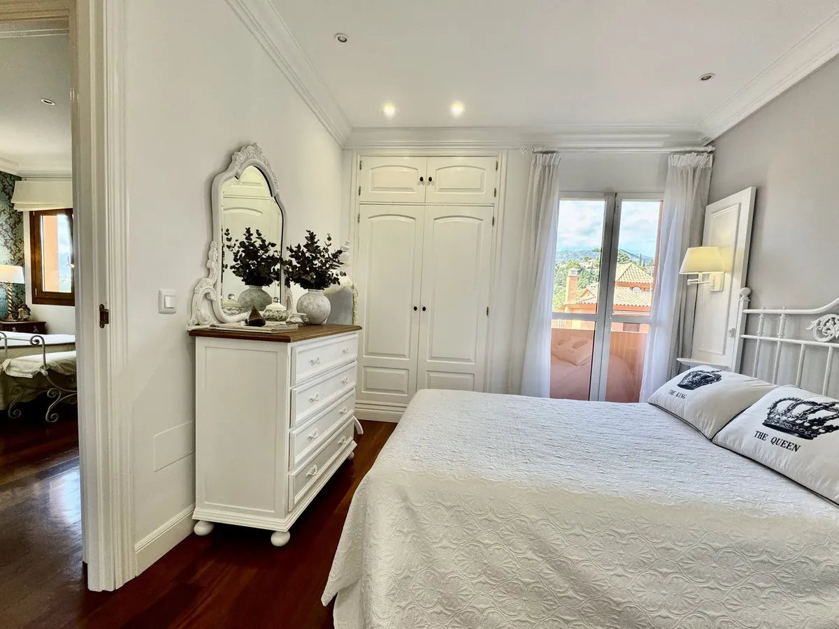 12c13e90-2958-40d4-9cc6-352b8b06cfe9