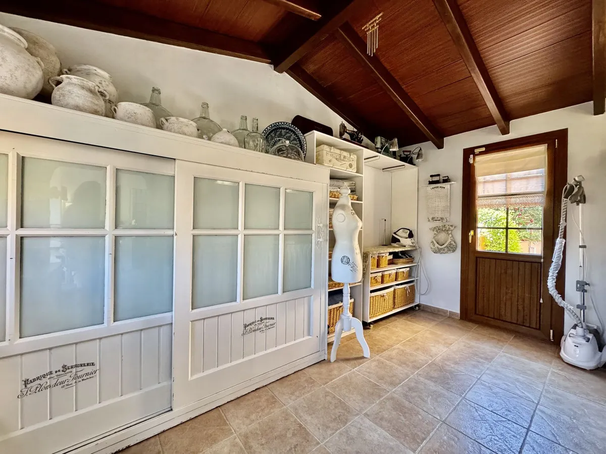 38d35f72-4a31-4743-9555-fecd9655f775