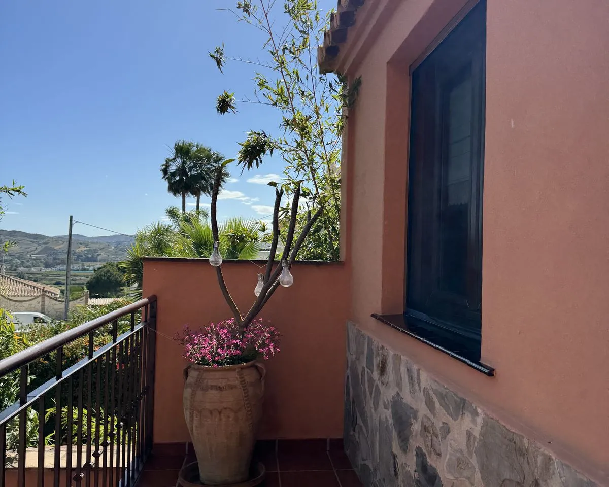 834ea980-f692-4aa5-a021-704f5cea5d18