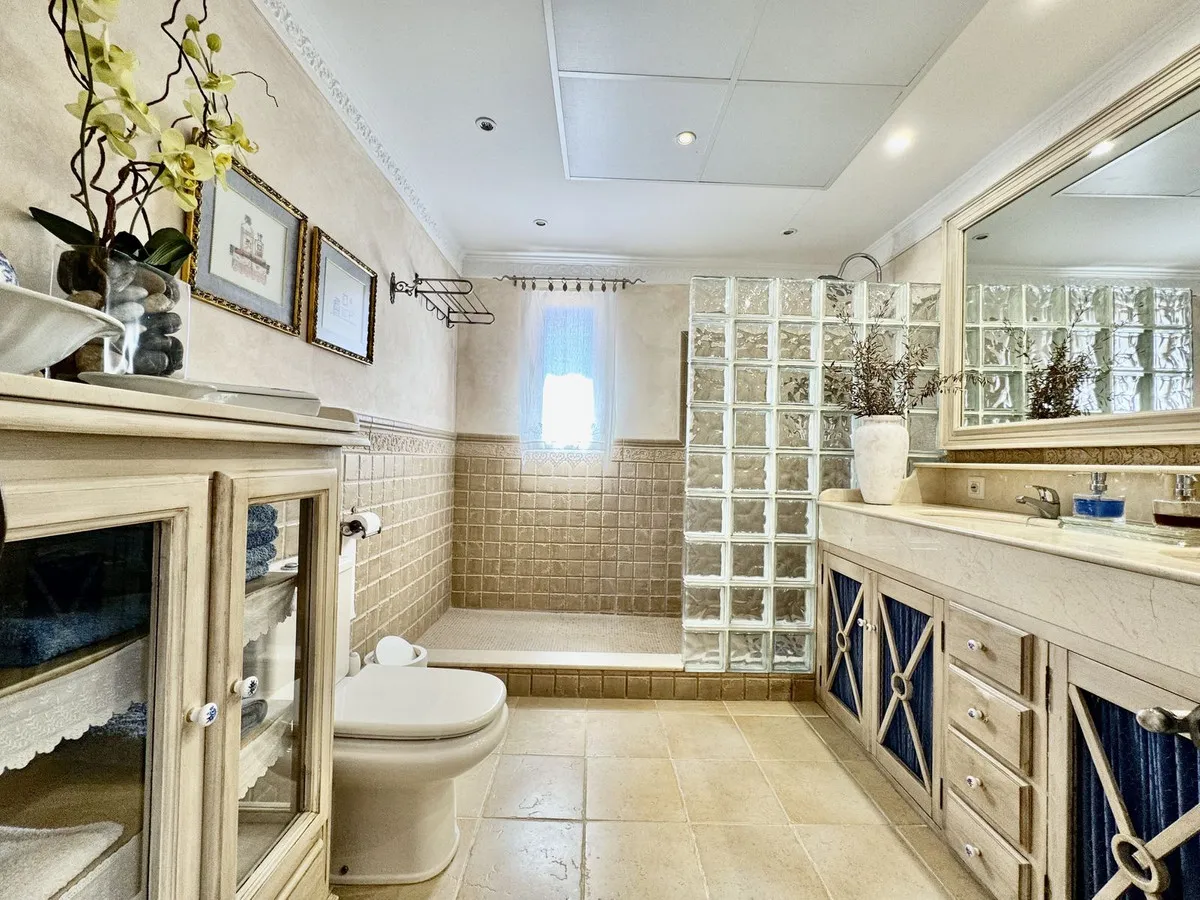 b2a8c46c-12ba-459b-b787-f94642ad714d