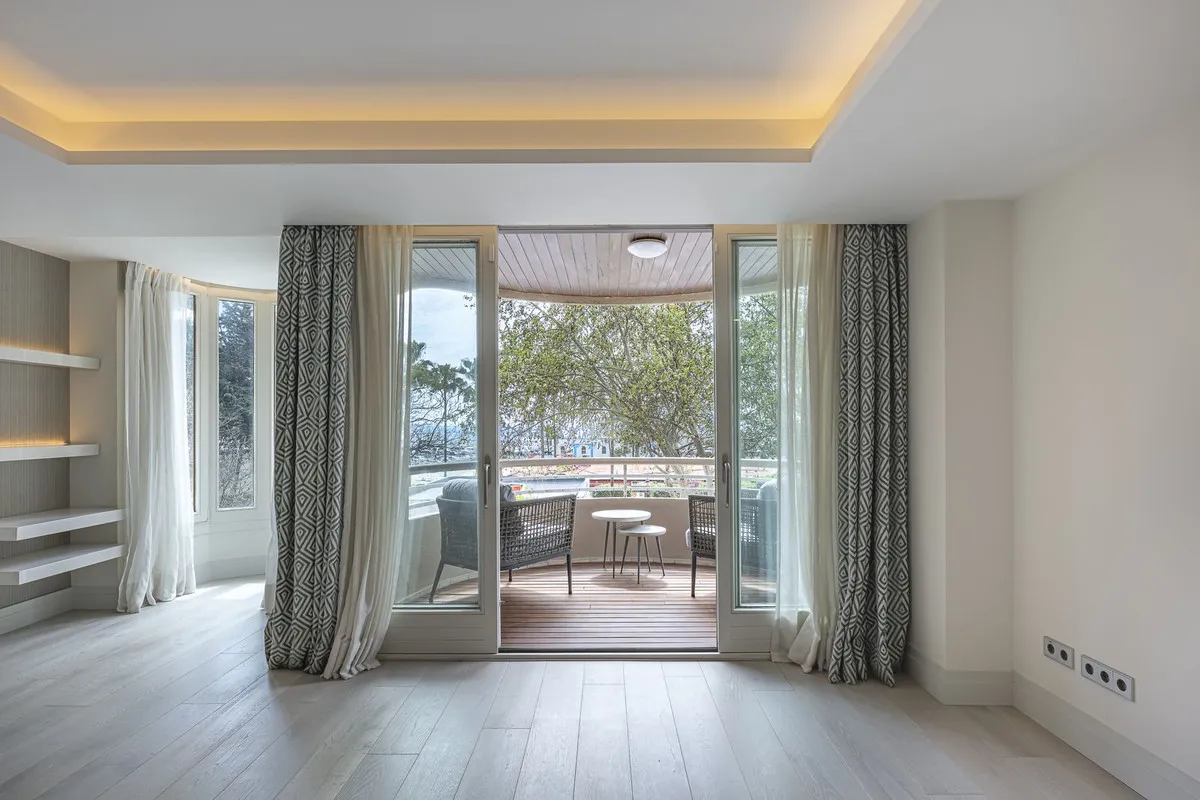 6d3dc9f6-d75b-4967-b996-33d3eea9927d