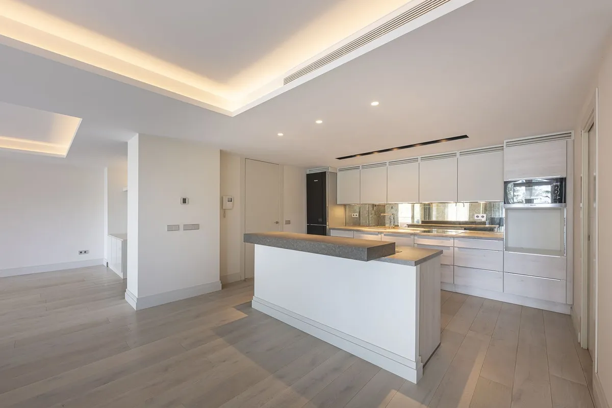 f4170031-24d2-4bf0-9bfd-5b1bb3b139de