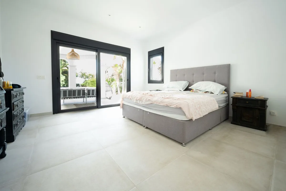 1d964c01-ac98-48ec-bcce-4b015a60e16f