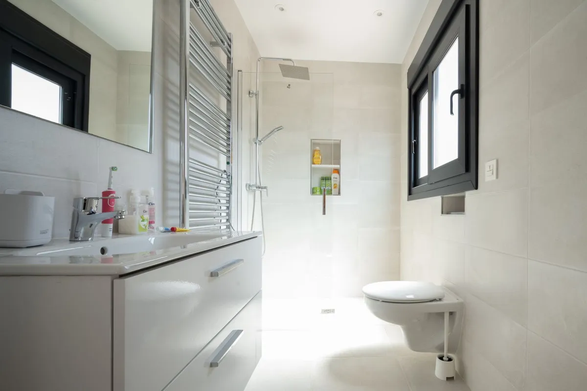 f7c7e4d0-9613-41f0-ab7a-1f2d34888a3b