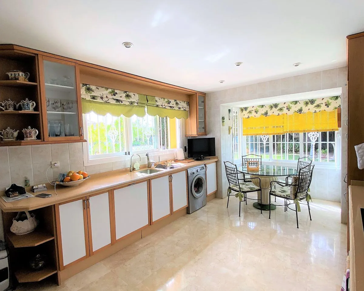 4d31a3c7-394e-433c-a549-2defb0ec850f