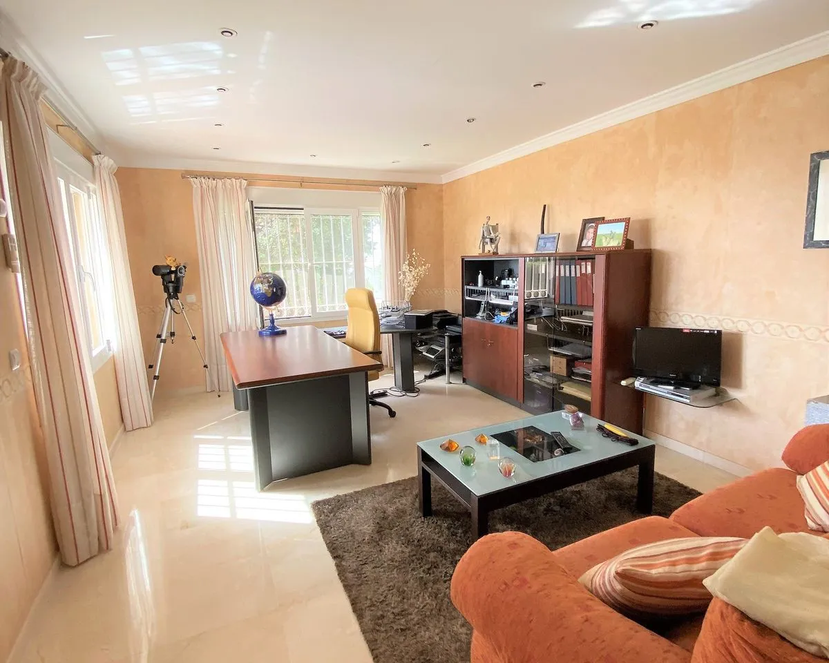 57c5371b-9a99-4f4f-b6a4-7263a7e9cafe