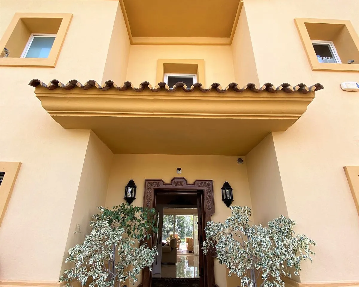 75160893-2099-4046-9c52-522fb8c2053a