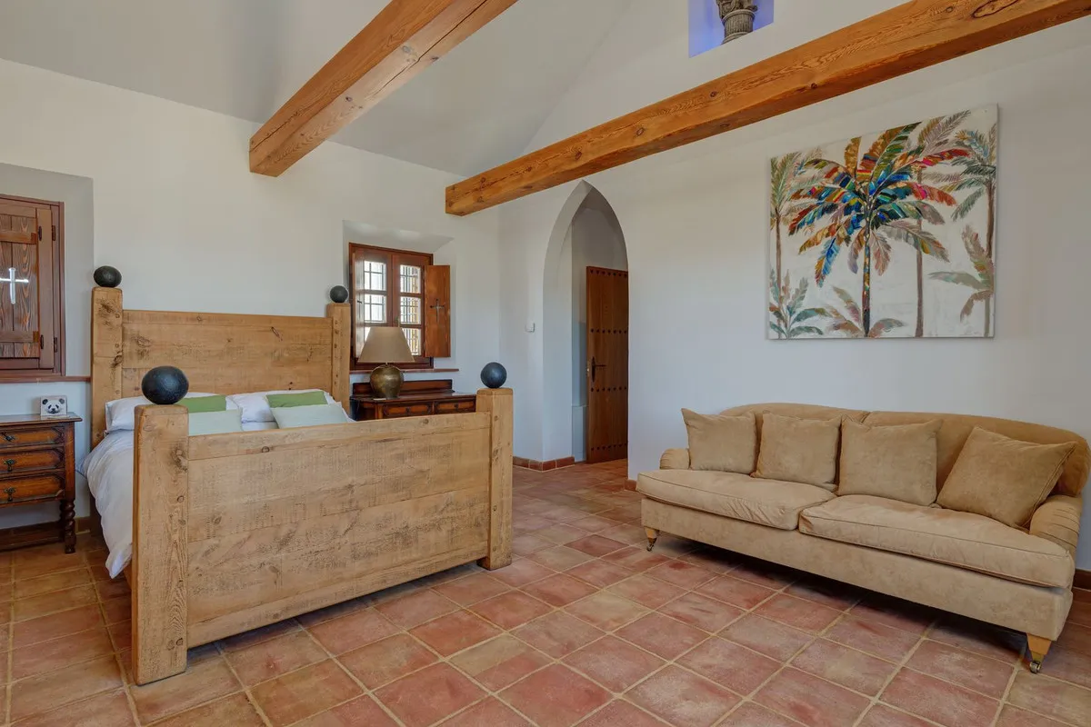 a621fc7d-1176-4b50-9498-73fa4120837f