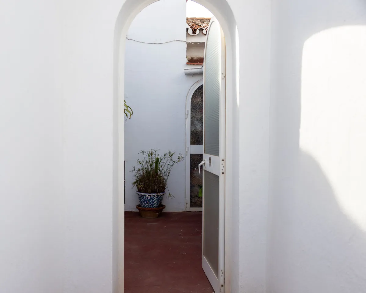 a0541256-b39d-4661-ae93-84fe2397e151