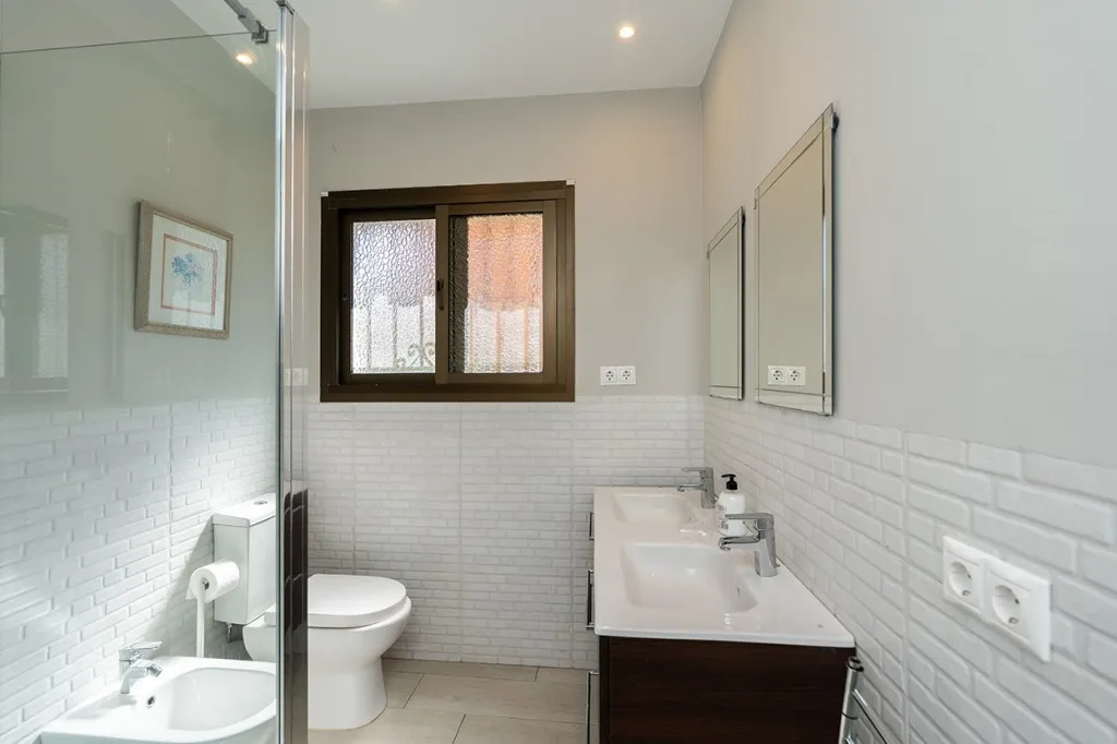 1ea3f837-5e41-4de1-b42d-8a14d9b01b6c