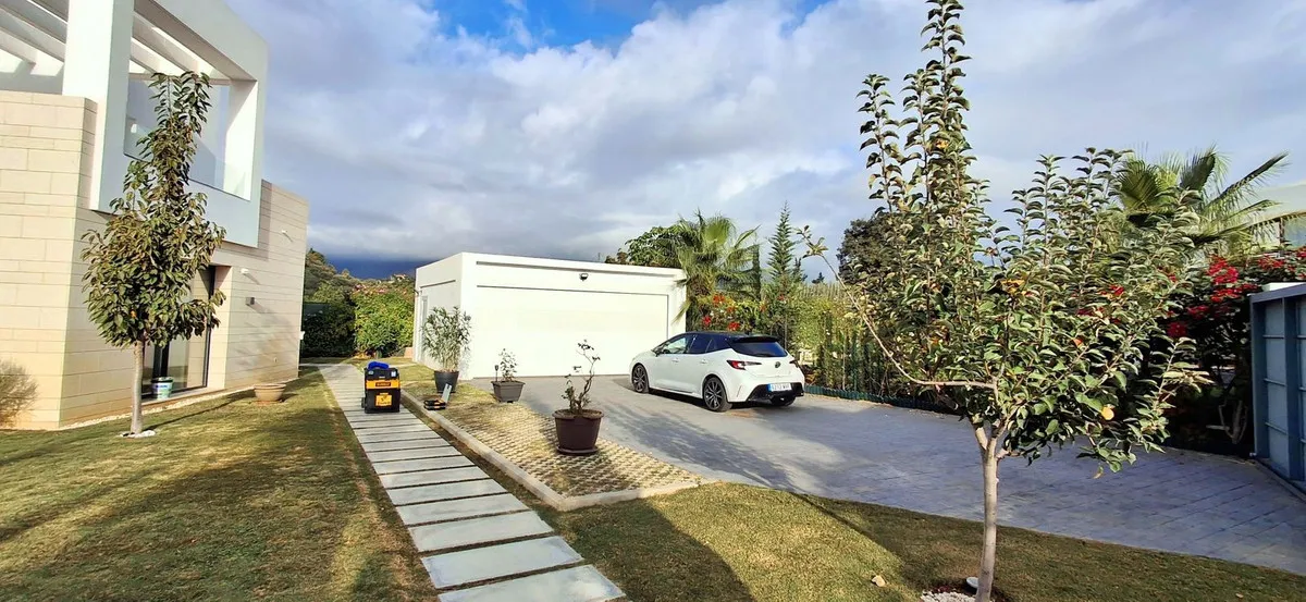 85b3e873-398f-460b-8602-12953e3ebce1