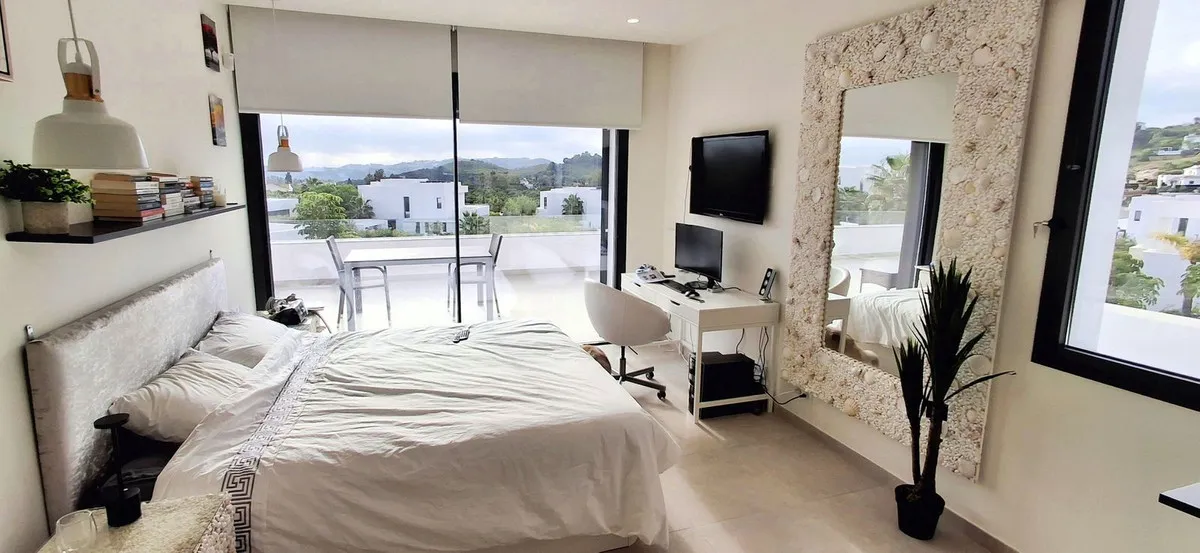 a02e213a-1337-4df9-ac94-2e370d920dd7