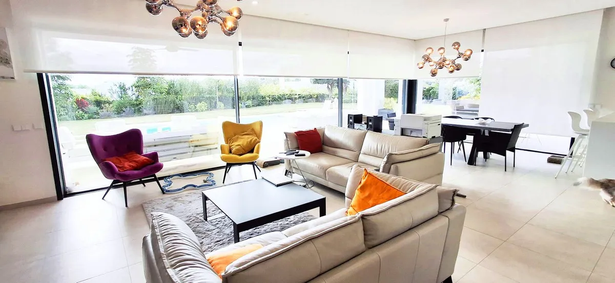 cdfe933c-f181-4c3e-9974-2dae8b20b2ff