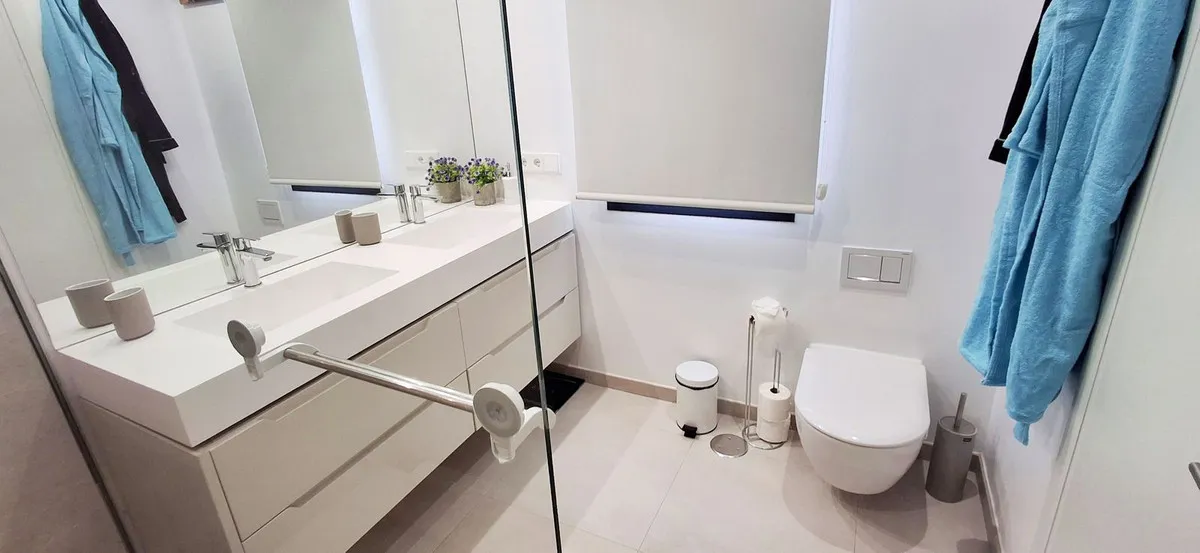 d47e5e60-0099-4680-9653-5b4cd3aa69fb