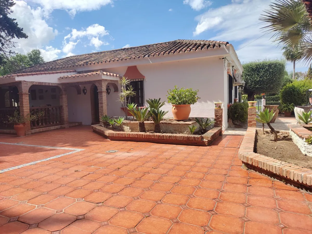 611d0fb2-21d4-475d-a0dd-e849a13e8f83