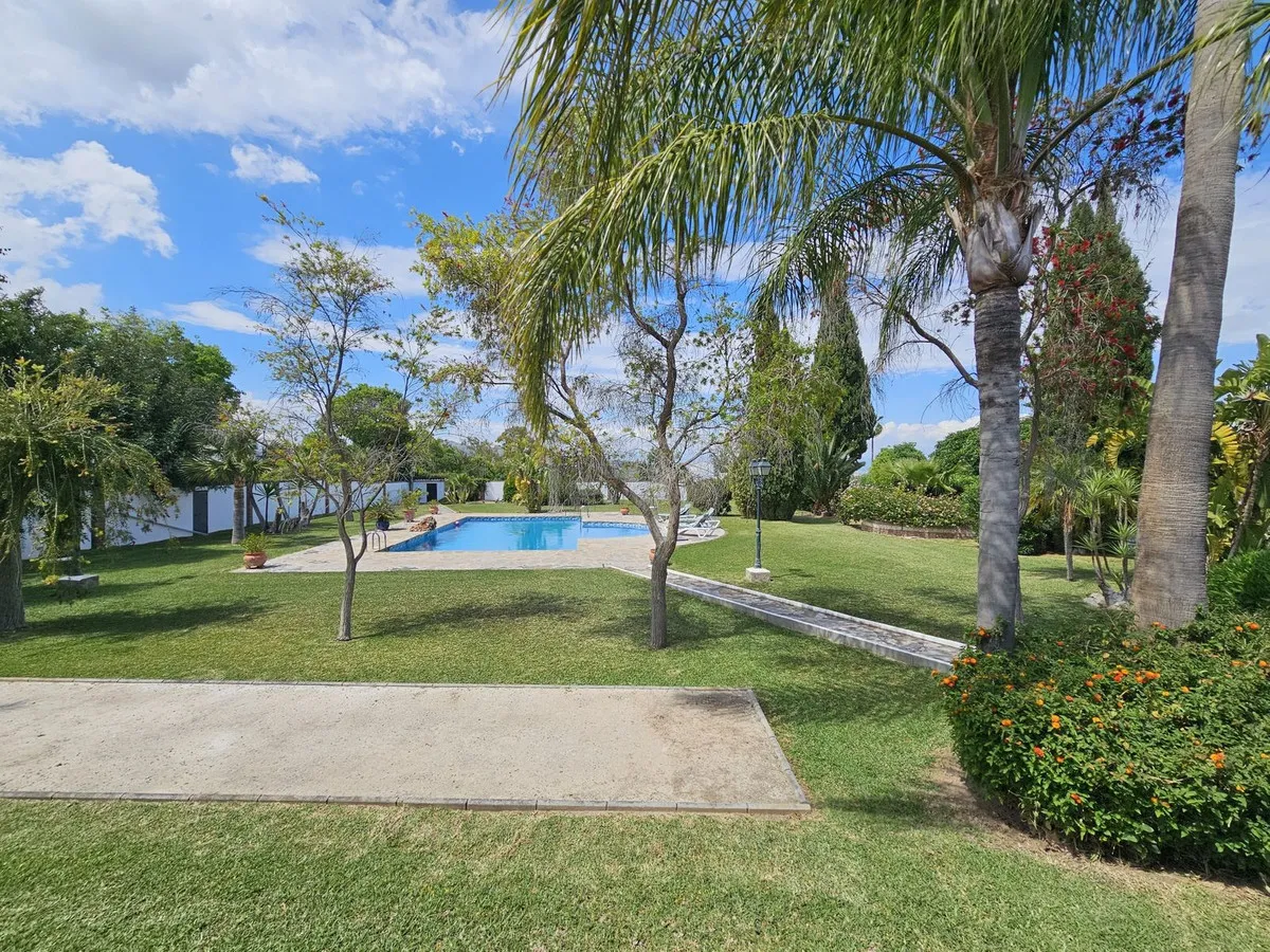 b7a12ee2-d455-49f8-9635-29872a5f1308