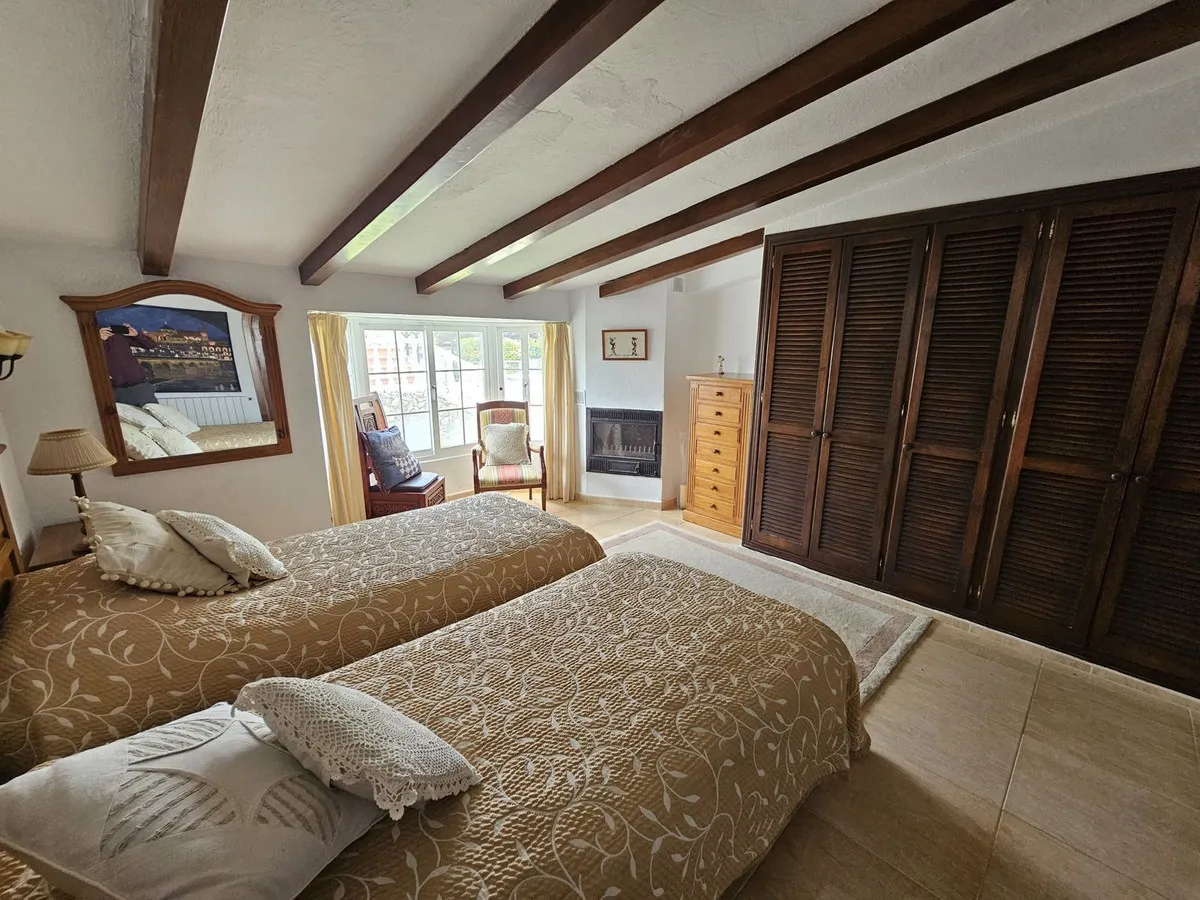 b9c6c961-3bdb-4e5e-9cd9-246bfd2d32a8