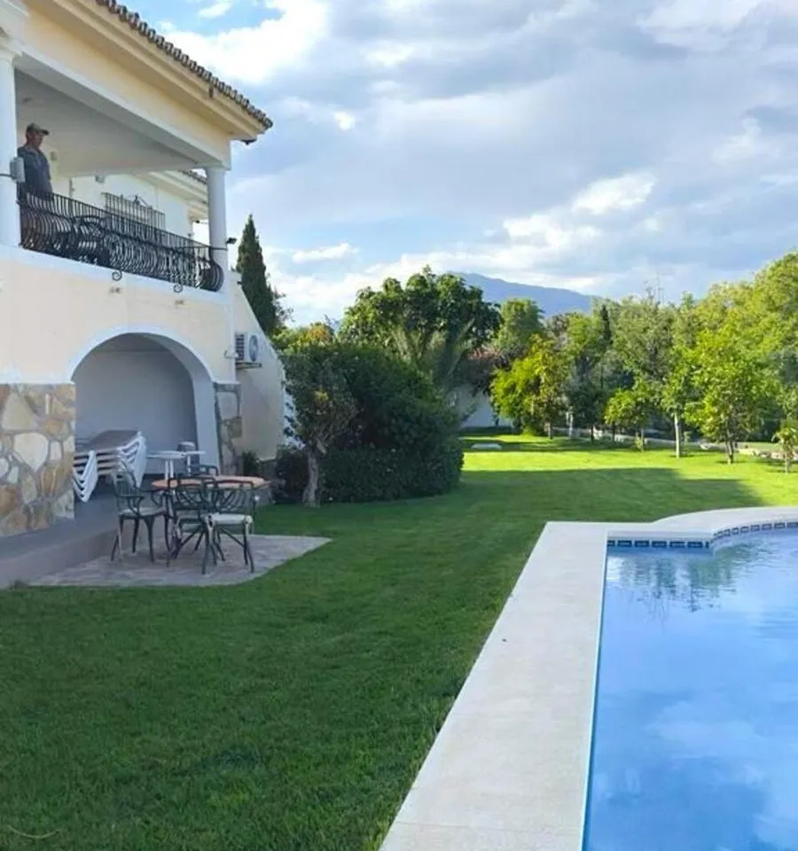 ca823657-5020-4fdb-90cf-f40f85f8662f