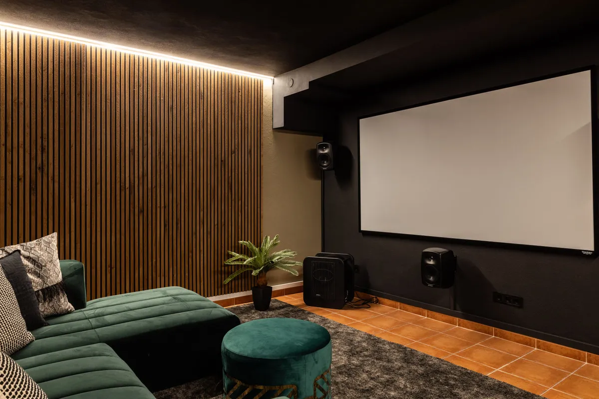 38b52340-7480-483e-a7b4-f5b84725dd83