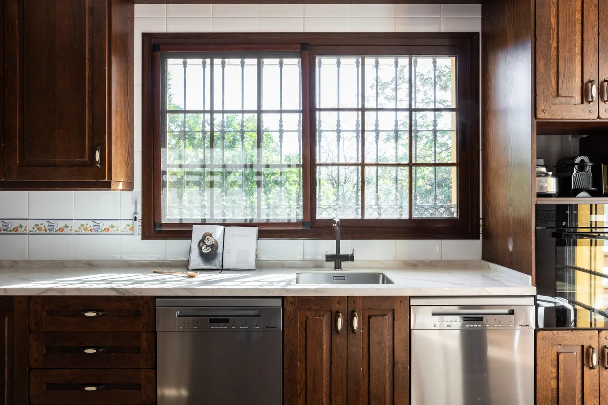 cab7c335-7e21-41b9-93b8-09d8258ceb06