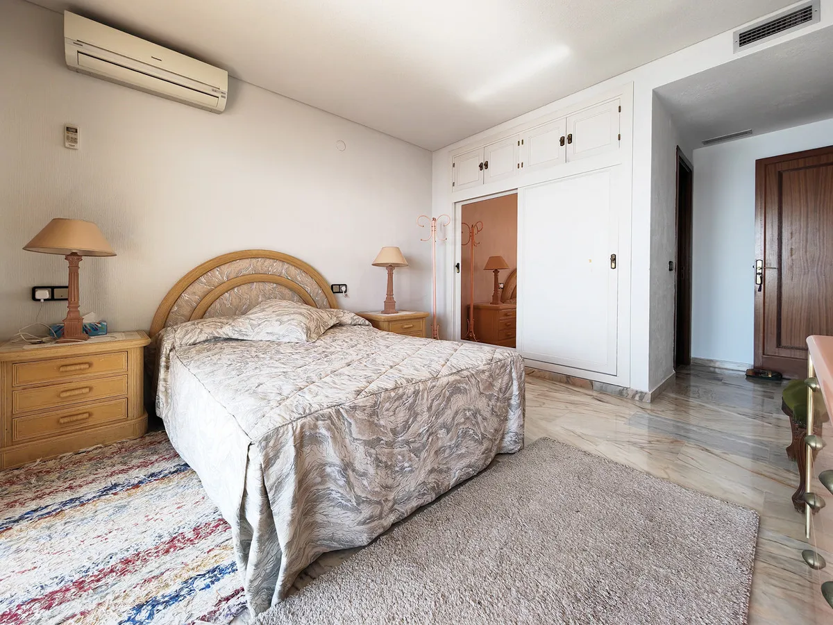 b1d55ce6-bf72-40a6-9351-7c7dec2cacb1