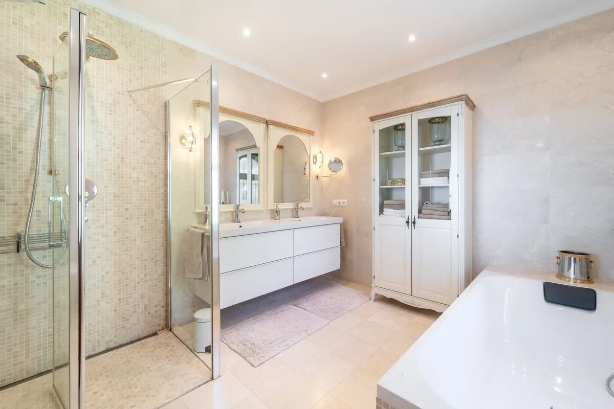 393d3111-c80c-421e-ad53-5752cbcd3980