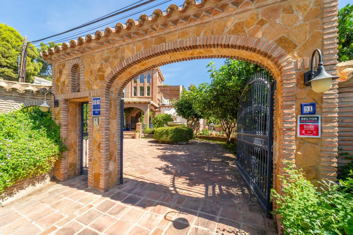 95b38084-46f1-4a5b-a713-92eedcd5f82b