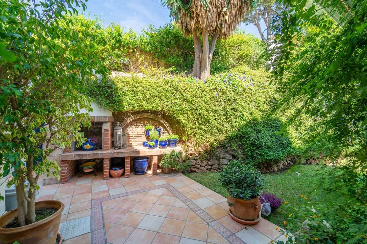 dad16dfc-6956-44c5-a676-2a148c7e5bb5