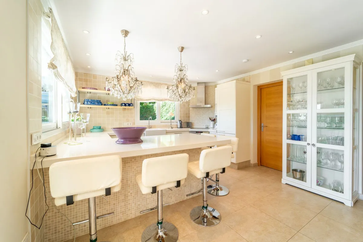 dee6dd4f-f723-4345-b521-a148c01efb2c