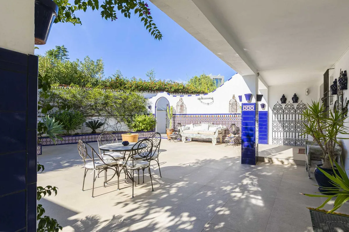 809f18b3-09c2-4921-aaac-022fbead47d2