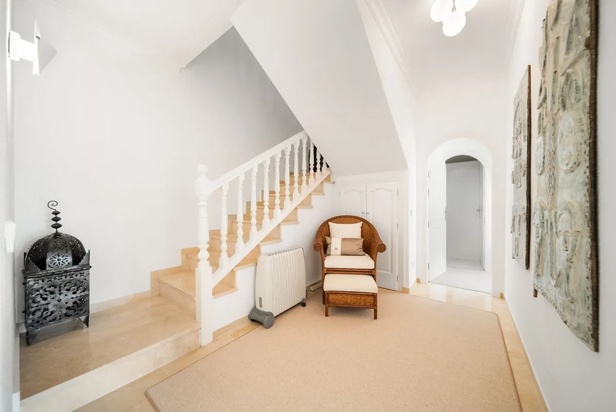 8e2a4282-6f56-4bb8-94d3-dc3205163039