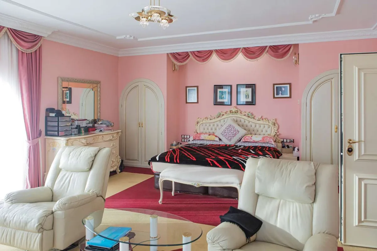 08e426c6-b8a9-4fae-8a75-ae238317de7b