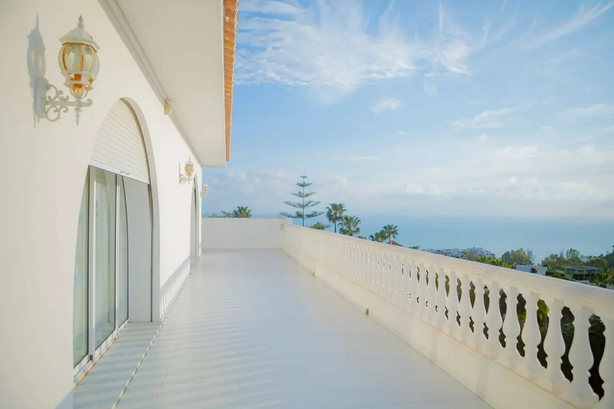 fbd0eb64-ac19-4bff-9aea-eb7c3d8e79f1