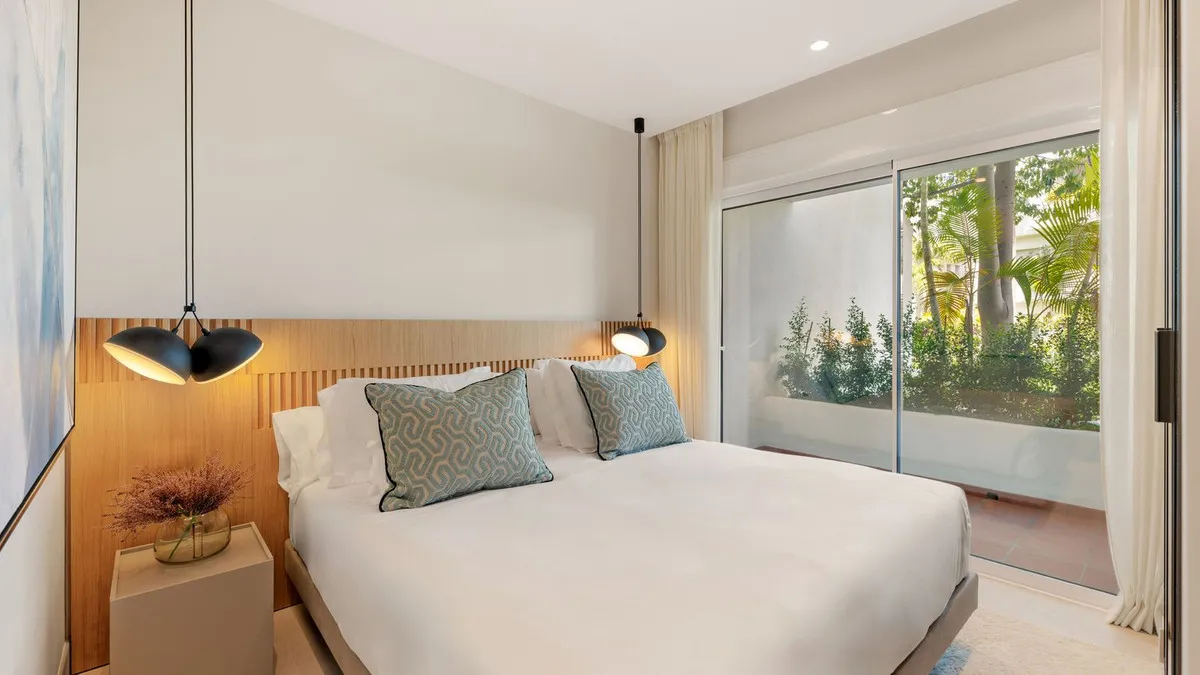 542cc2d2-283c-4ea8-ae98-69ddbf8d2c1b