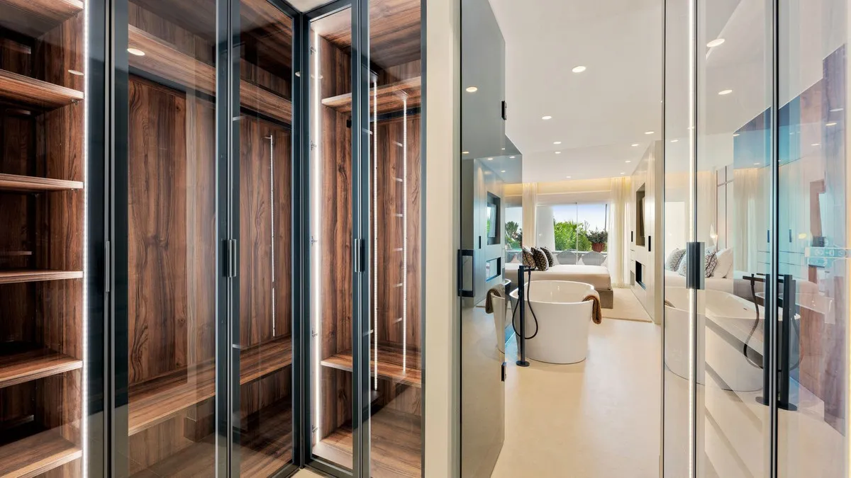 594f797e-bae2-4f1c-add7-9b9522eb957e