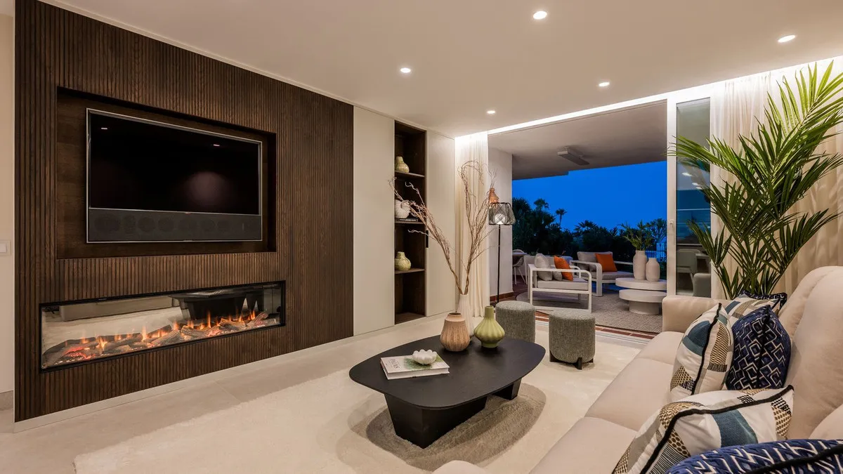 c3a357b7-b9cc-41ac-b1ff-6096725823ba